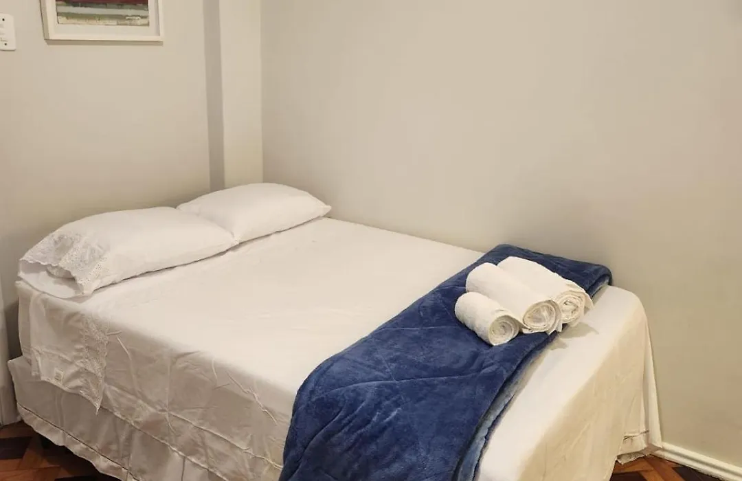 Complete Studio One Block From Flamengo Beach-1